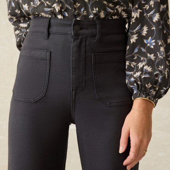SOLD. Faherty Stretch Terry Patch Pocket Pant — Washed Black — Size 26 - Picture 2 of 11